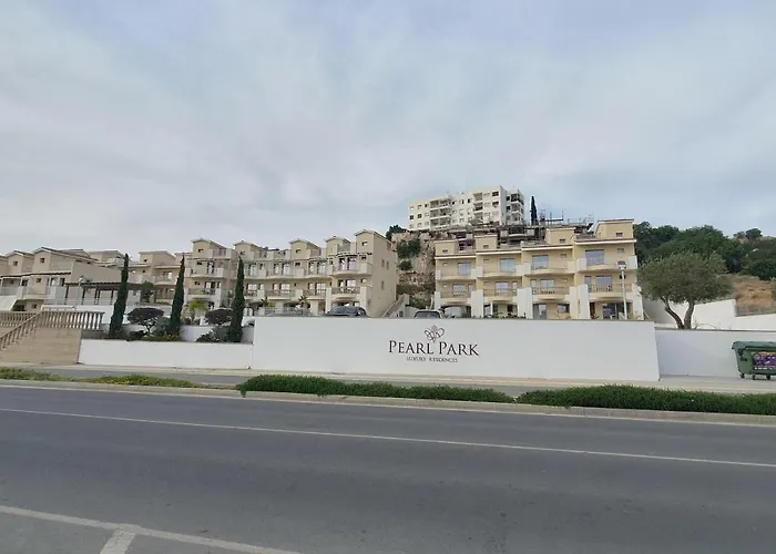 Apartment Pearl Park Residence